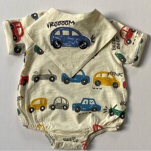 Mud Pie 2 piece Outfit 3 6 Months and is brand new NWT Baby boys girls Bib too!